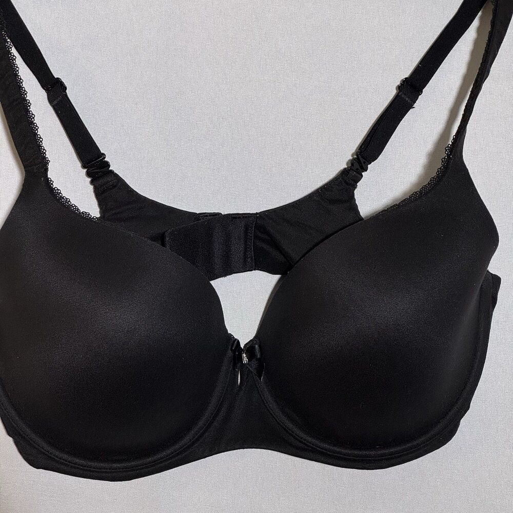 Victoria’s Secret Body by Victoria Black Lined Demi Underwire Bra 36DD